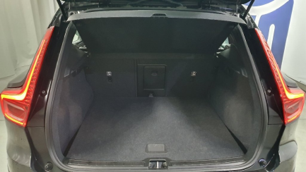 Zdjęcie przedmiotu: Volvo XC40 Combi