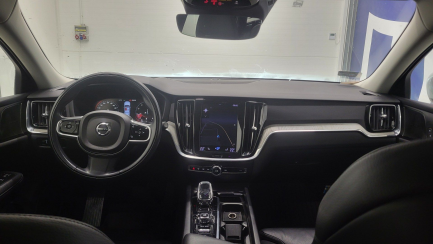 Zdjęcie przedmiotu: Volvo V60 B4 B Inscription aut