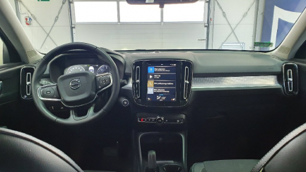 Zdjęcie przedmiotu: Volvo XC40 D3 SCR Momentum aut