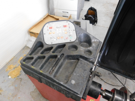 Zdjęcie przedmiotu: Werther International SpA WB277 wheel balancer