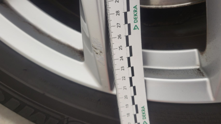 Zdjęcie przedmiotu: Volvo XC60 D4 SCR AWD Momentum aut