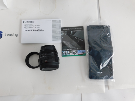 Zdjęcie przedmiotu: Camera with Fuji Film Corporation lens: body - XT3 / lens - XF35mmF2 R WR
