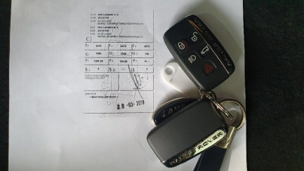 Zdjęcie przedmiotu: RANGE ROVER VELAR 2.0 Si4 R-Dynamic HSE