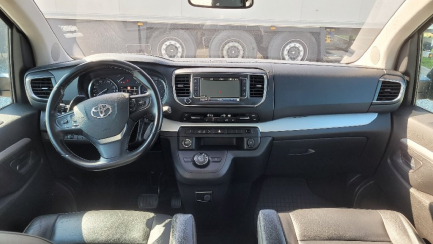 Zdjęcie przedmiotu: Toyota PROACE Verso 2.0 D4-D Long VIP Aut