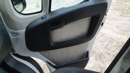 Zdjęcie przedmiotu: PEUGEOT/JEGGER BOXER 435 BlueHDi Euro 6 1997ccm - 163HP 3,5t 16-19