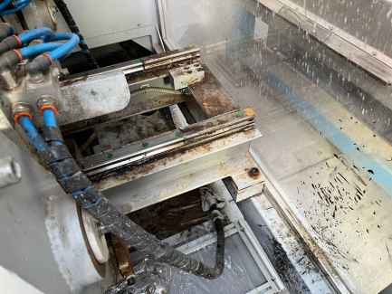 Zdjęcie przedmiotu: The ERA-TECH BMU 2 extruder and bottler is used in the plastics industry for the automatic production of thermoplastic containers by extrusion blow molding.