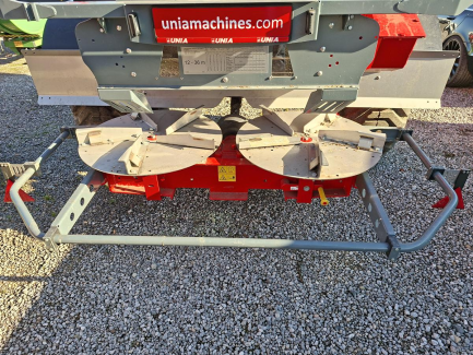 Zdjęcie przedmiotu: UNIA RCW 45 fertilizer spreader
