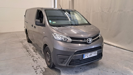 Zdjęcie przedmiotu: Toyota PROACE 2.0 CRD E6.2 3.1t Long Active