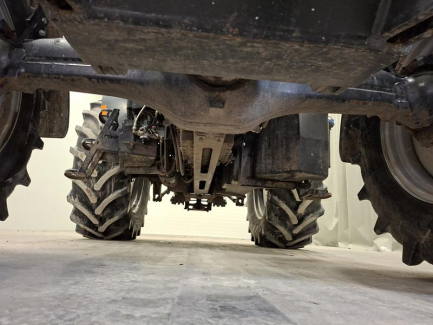 Zdjęcie przedmiotu: CIĄGNIK ROLNICZY FARMTRAC 9120 DT V