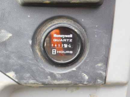 Zdjęcie przedmiotu: Hyundai Heavy Industries CO tracked excavator. LTD. R500LC - 7A