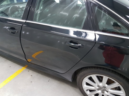 Zdjęcie przedmiotu: Audi A6