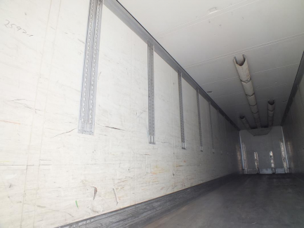Zdjęcie przedmiotu: SCHMITZ SKO24 isothermal semi-trailer