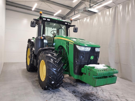 Zdjęcie przedmiotu: Сільськогосподарський трактор JOHN DEERE 8320R