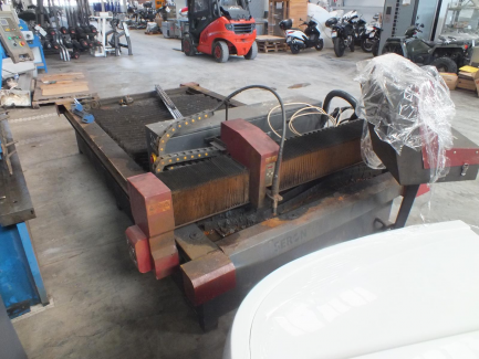 Zdjęcie przedmiotu: PLOTER PLAZMOWY SERON SK 1530