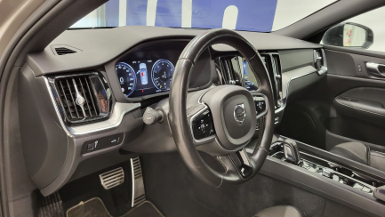 Zdjęcie przedmiotu: Volvo S60 B4 B R-Design aut