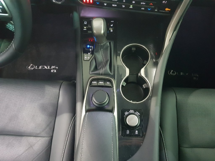 Zdjęcie przedmiotu: Lexus RX200T