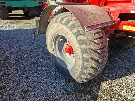 Zdjęcie przedmiotu: UNIA RCW 45 fertilizer spreader