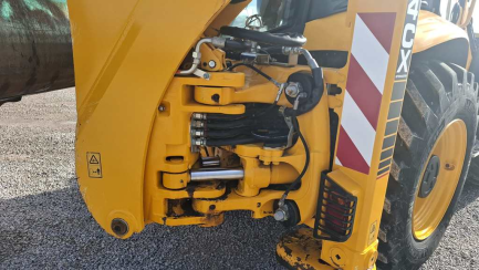 Zdjęcie przedmiotu: Екскаватор-навантажувач JCB 4CX