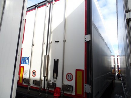 Zdjęcie przedmiotu: MEGA SCHMITZ SCB * S3B refrigerator semi-trailer