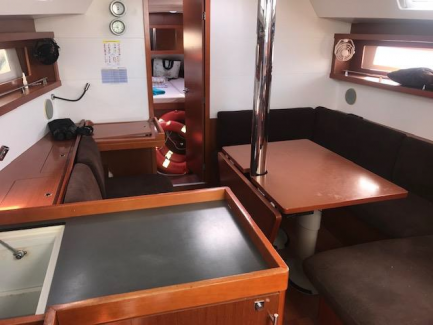 Zdjęcie przedmiotu: SAILING YACHT Beneteau Oceanis 41