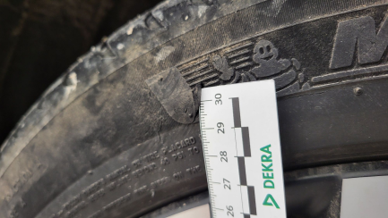 Zdjęcie przedmiotu: Volvo S60 B4 B R-Design aut