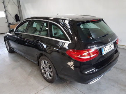 Zdjęcie przedmiotu: Mercedes-benz C200