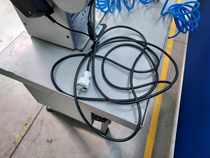 Zdjęcie przedmiotu: Взуття швейна машина C.M.C.I. FC05