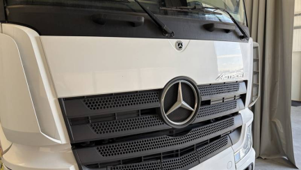 Zdjęcie przedmiotu: Mercedes-Benz Actros 1845 LS E6 18.0t Declaration of loss of registration certificate