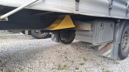 Zdjęcie przedmiotu: SCHWARZM&Uuml;LLER J-SERIE 36.0t Mega Dropside