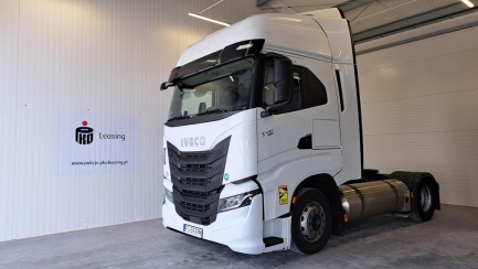 Iveco STRALIS S-Way E6d 18.0t T/P LNG