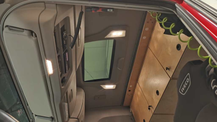 Zdjęcie przedmiotu: Iveco S-Way E6d 18.0t Oświadczenie o utracie DR