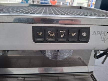 Zdjęcie przedmiotu: Nuova Simonelli Appia Life V 2gr 380V White HG Coffee Express with Nuova Simonelli MDXS OD Coffee Grinder