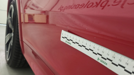 Zdjęcie przedmiotu: Porsche Cayenne Turbo Błędny wpis mocy i pojemności silnika w DR