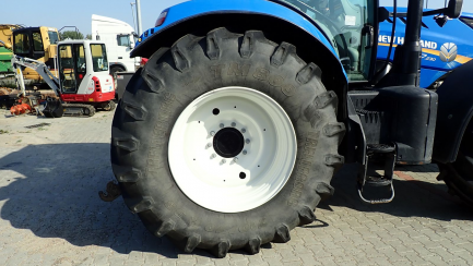 Zdjęcie przedmiotu: NEW HOLLAND T7.230 AutoCommand agricultural tractor