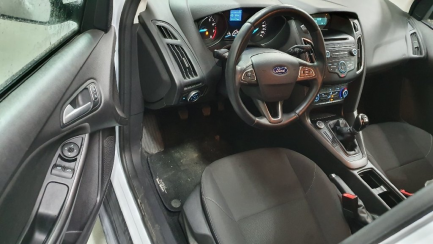 Zdjęcie przedmiotu: Ford Focus sedan 1.6 Trend