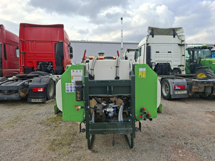 Zdjęcie przedmiotu: Czterorzędowa sadzarka do ziemniak&oacute;w z napędem hydraulicznym AVR CERES 440