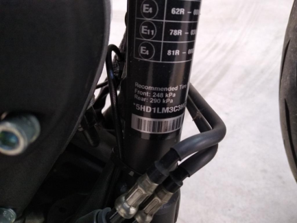 Zdjęcie przedmiotu: Harley Davidson Sportster Roadster