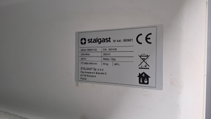 Zdjęcie przedmiotu: Zestaw sprzętu gastronomicznego (2x szafa chlodnicza, szafa mroźnicza)