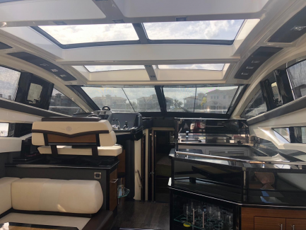 Zdjęcie przedmiotu: Yacht Marquis 500