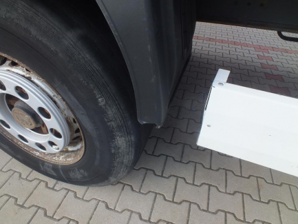 Zdjęcie przedmiotu: KRONE SD Curtain trailer