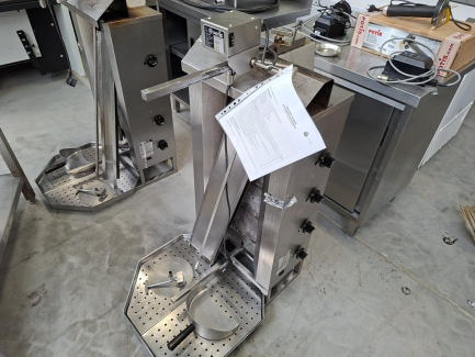 Zdjęcie przedmiotu: A set of catering equipment