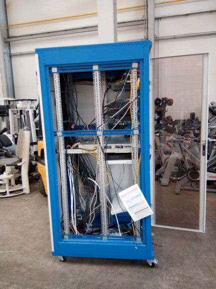 Zdjęcie przedmiotu: PACKAGE AUCTION Multimedia set (TV sets, tablets, cameras)