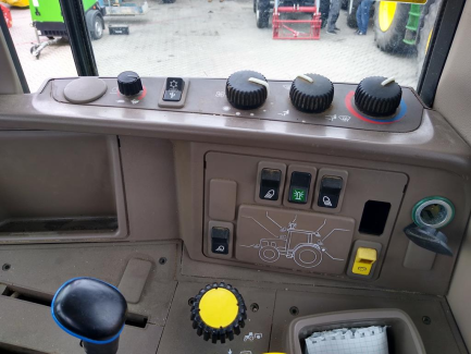 Zdjęcie przedmiotu: John Deere 6430 tractor + KNOCH I front loader