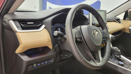Zdjęcie przedmiotu: Toyota RAV4 2.5 Hybrid Executive 4x4