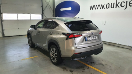 Zdjęcie przedmiotu: Lexus Nx SUV
