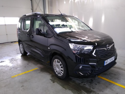 Zdjęcie przedmiotu: Opel Combo Life Essentia S&S