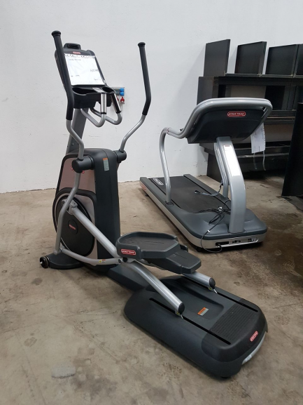 Zdjęcie przedmiotu: STAR TRAC sports equipment set 1x TREADMILL + 3x ORBITREK