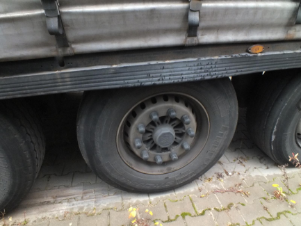 Zdjęcie przedmiotu: KOGEL S24-1 curtain semi-trailer