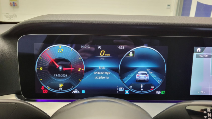 Zdjęcie przedmiotu: Mercedes-Benz E 220 d 4-Matic AMG/Avantgarde