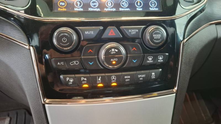 Zdjęcie przedmiotu: Jeep Grand Cherokee 3.0 CRD Overland Summit